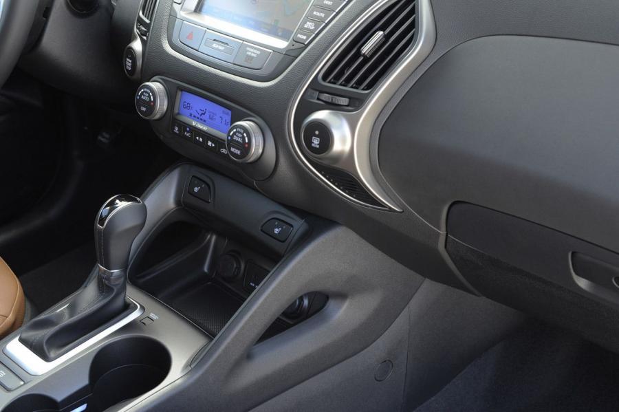  Hyundai Tucson 2014 года  (фото 10 из 39)